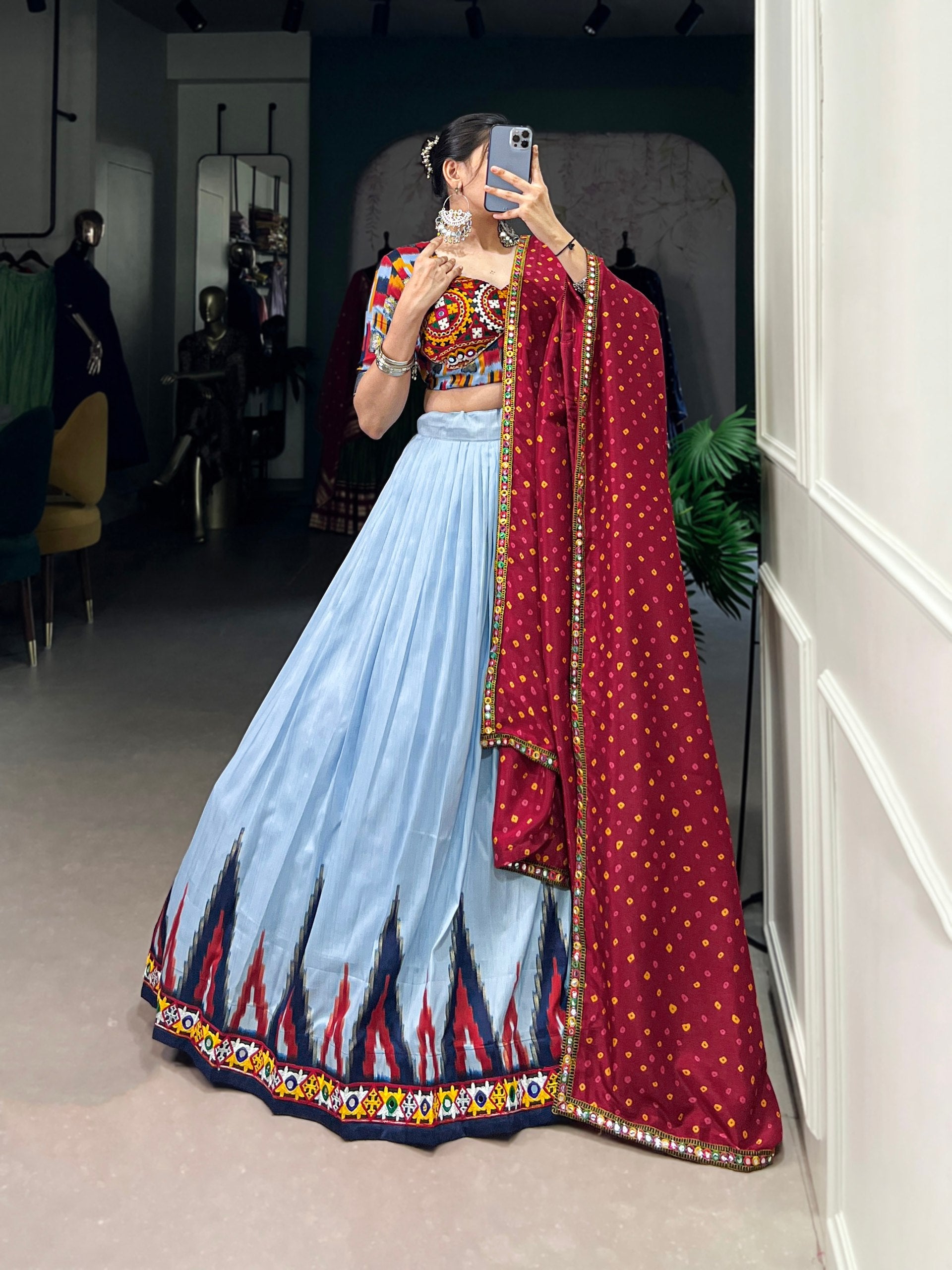 Dola Silk Print With Foil Work And Original Mirror Gamthi Lace Border Chaniya Choli