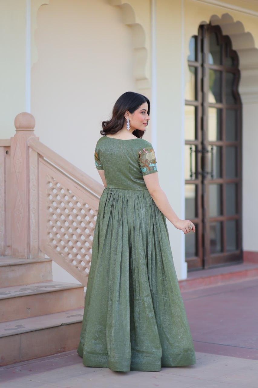 Desinger Silver Crunchy readymad Koti Gown