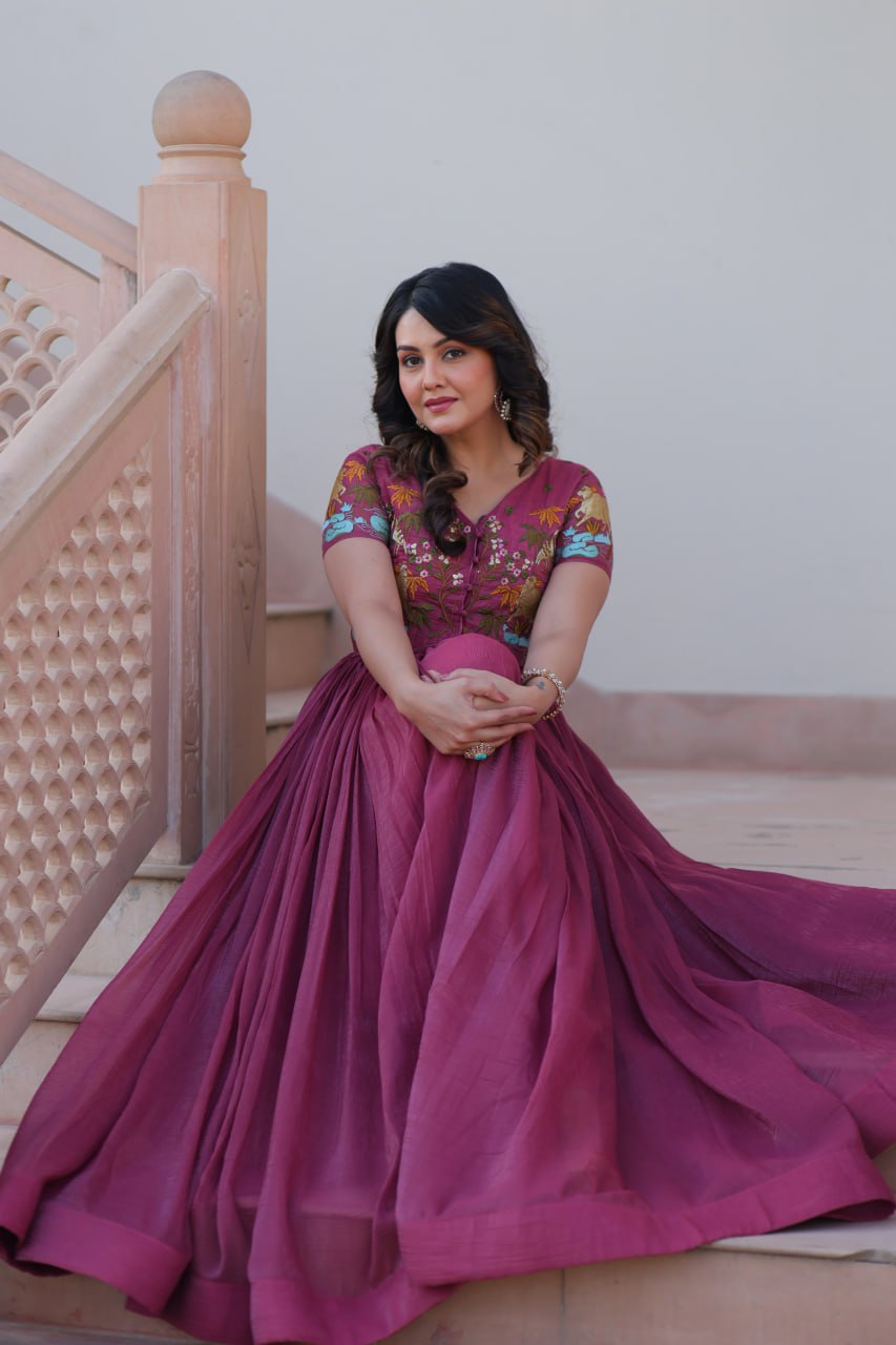 Desinger Silver Crunchy readymad Koti Gown