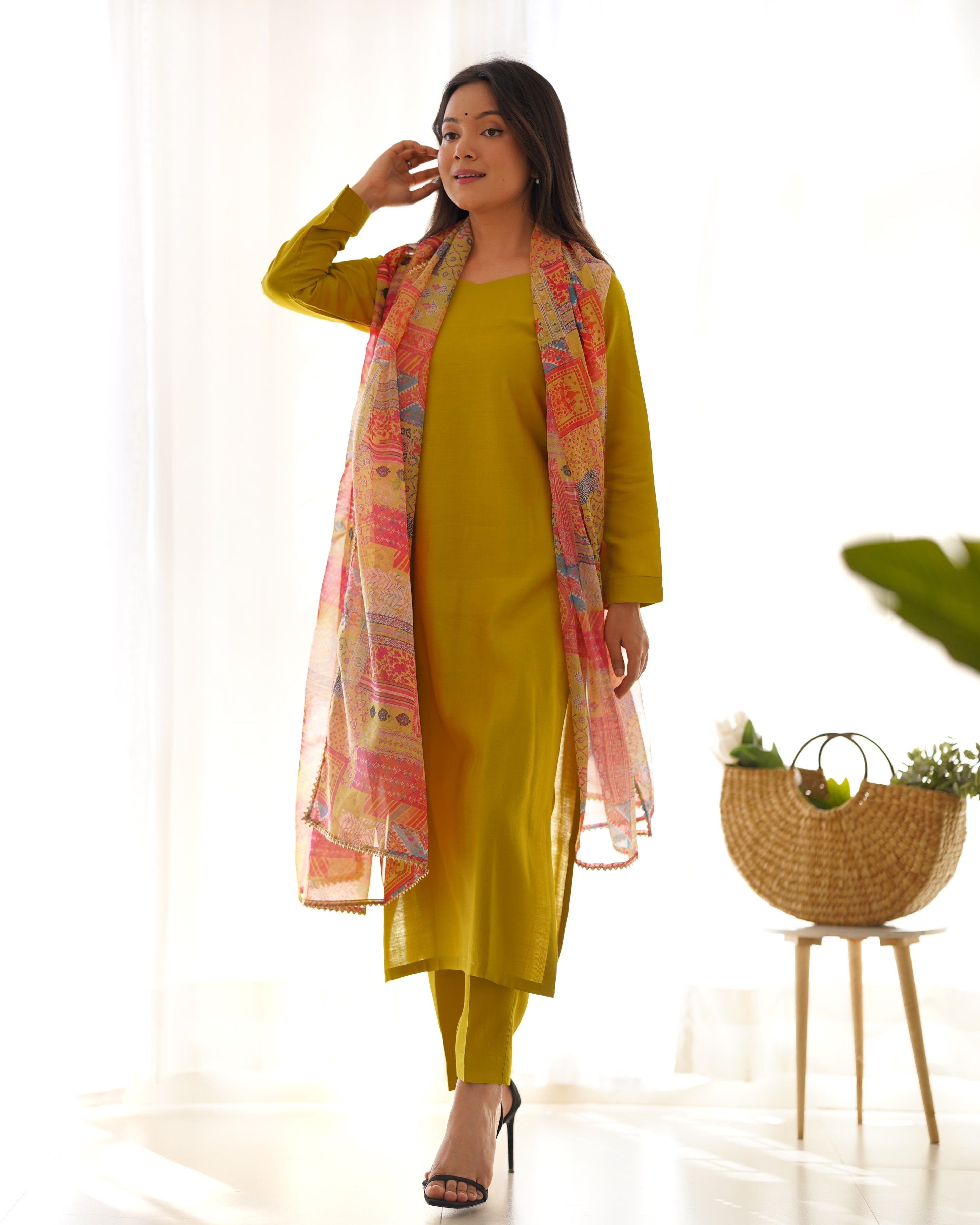 EXCLUSIVE TRENDY LOOK COTTON STRAIT KURTA PAIR