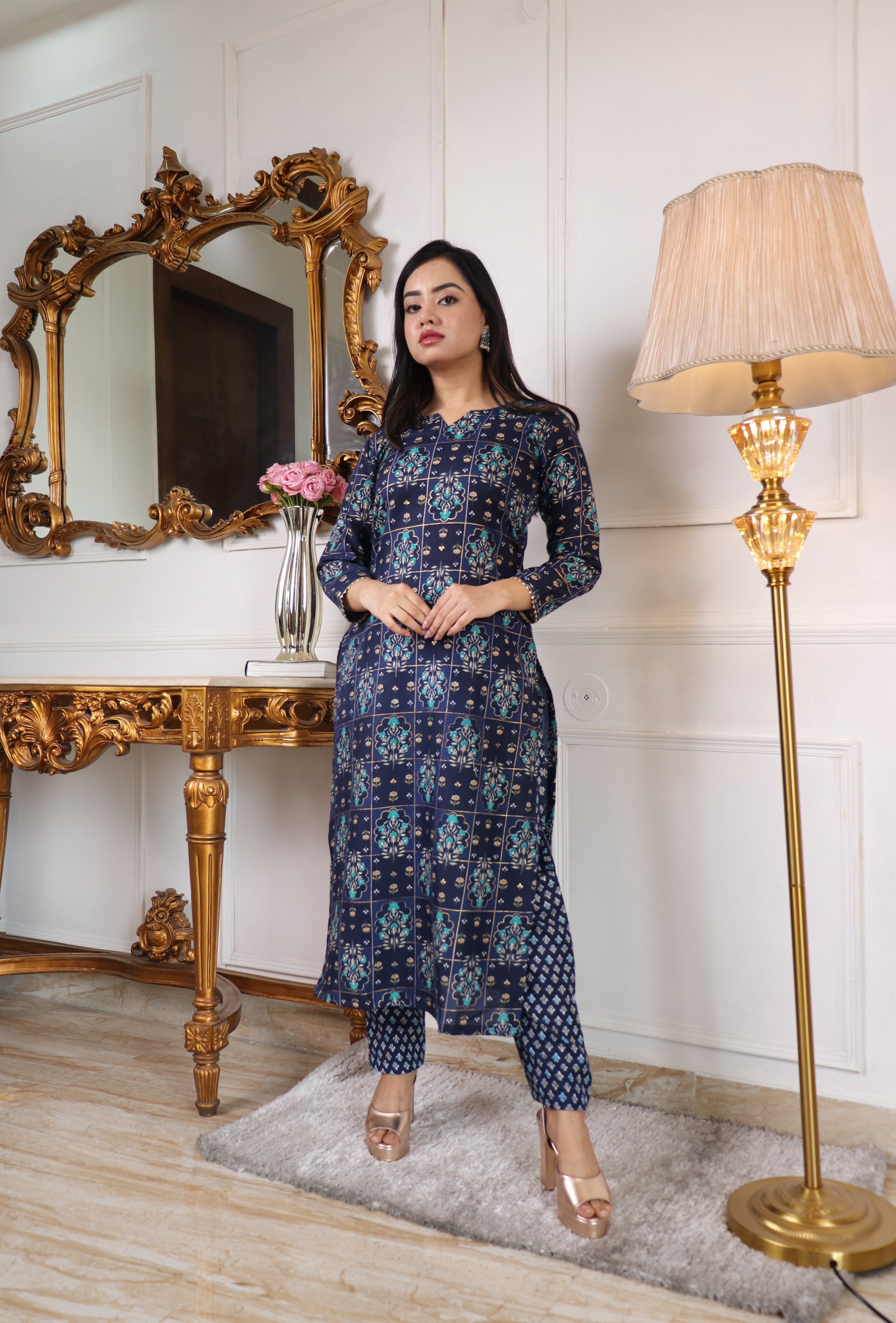 Exclusive Trendy Look Women Cotton Blend Kurta Pant Dupatta Set