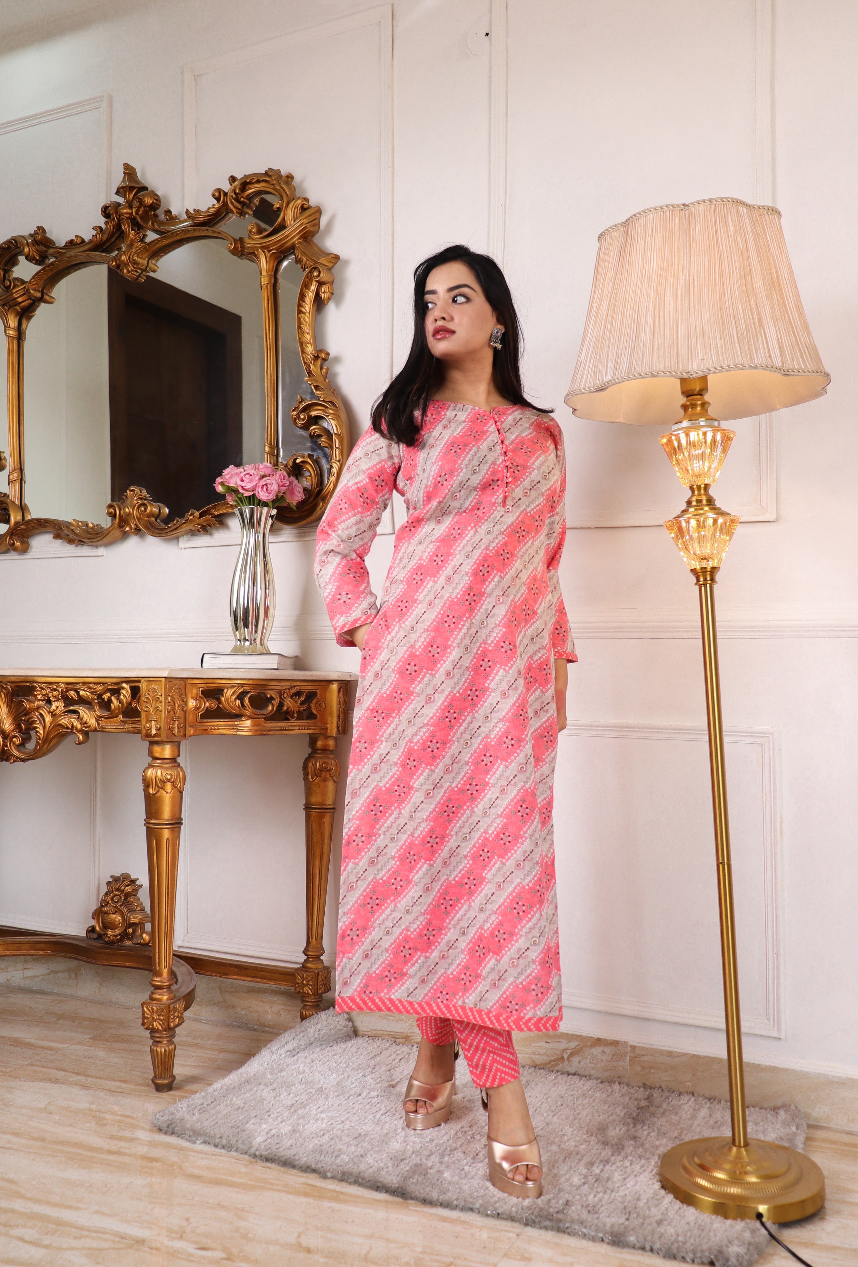 Exclusive Trendy Look Women Cotton Blend Kurta Pant Dupatta Set