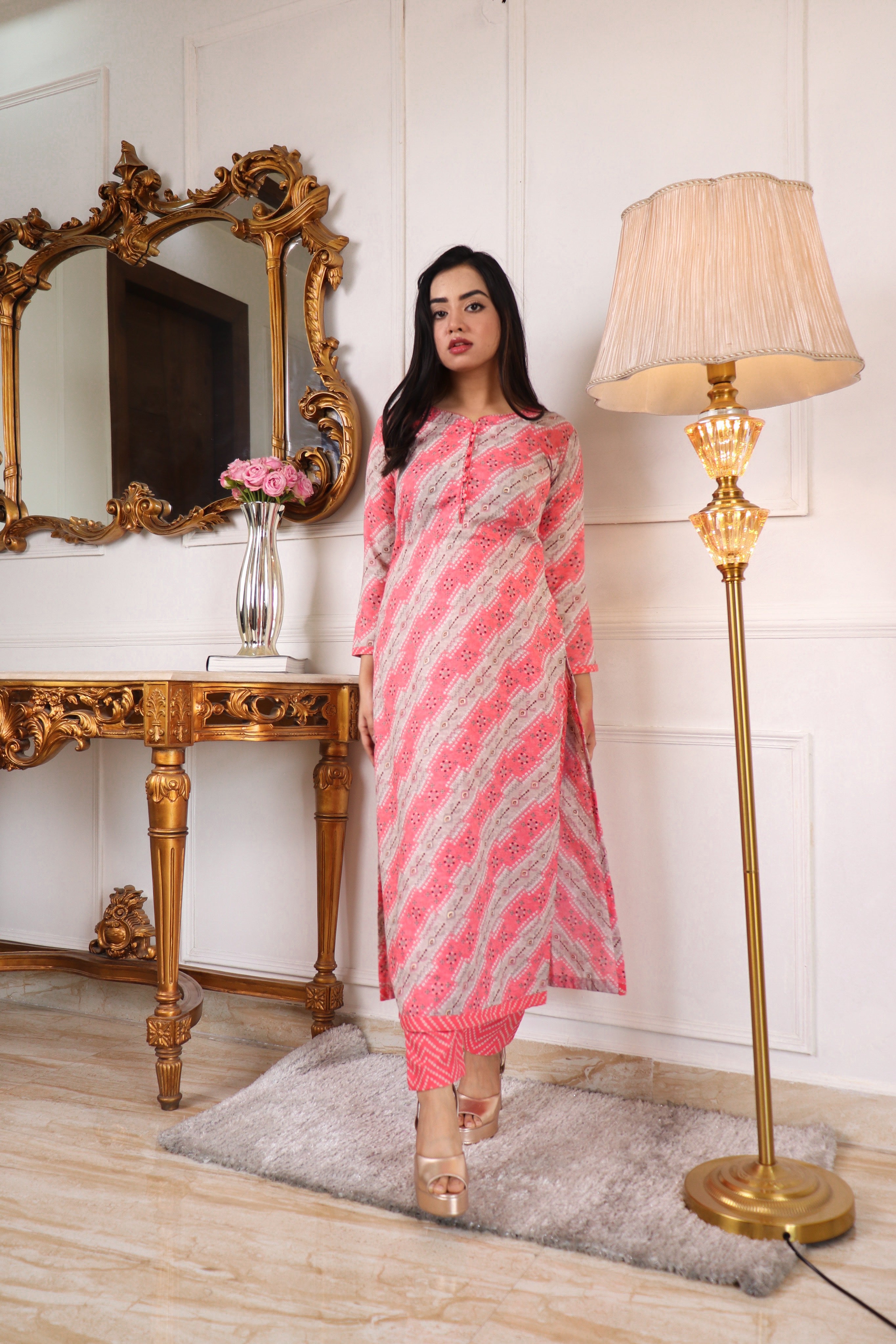 Exclusive Trendy Look Women Cotton Blend Kurta Pant Dupatta Set