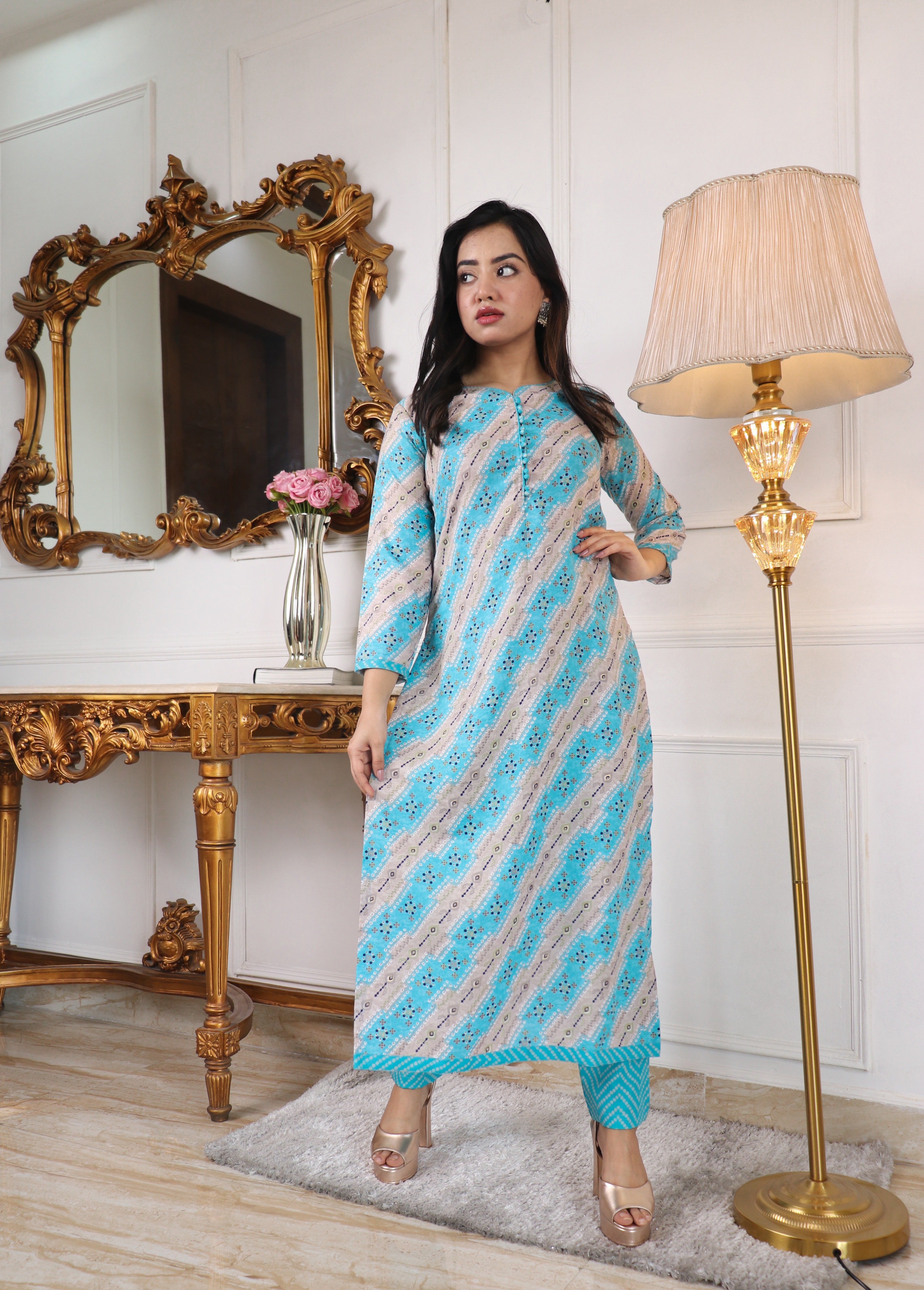 Exclusive Trendy Look Women Cotton Blend Kurta Pant Dupatta Set