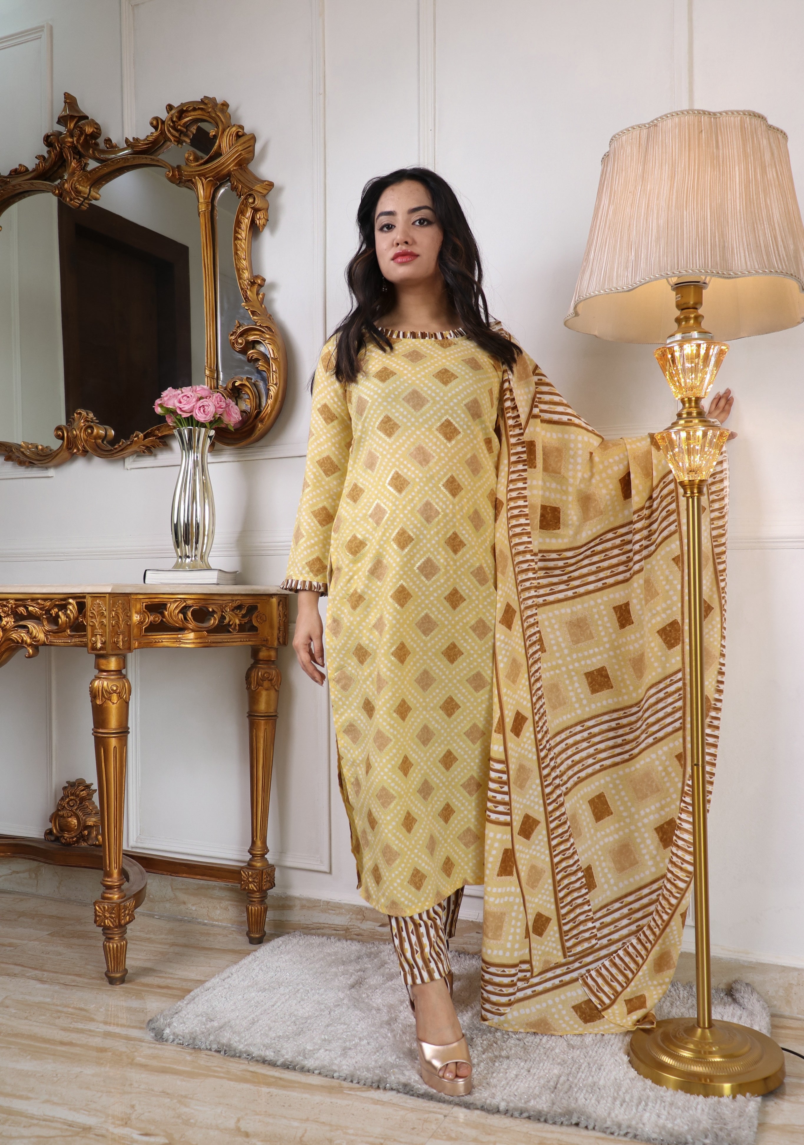 Exclusive Trendy Look Women Cotton Blend Kurta Pant Dupatta Set