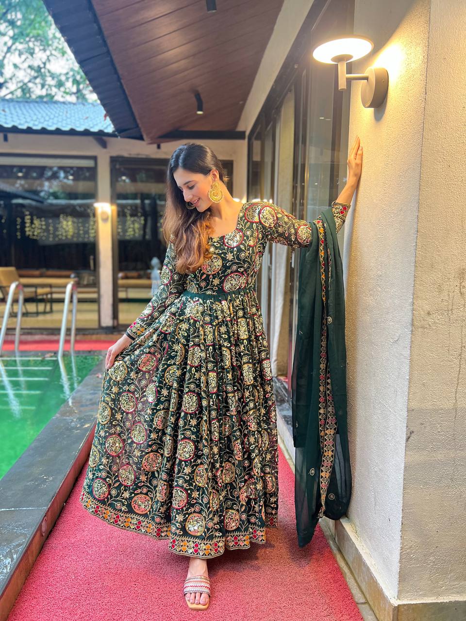 Đěsigner Anarkali Suit In New Fancy Style