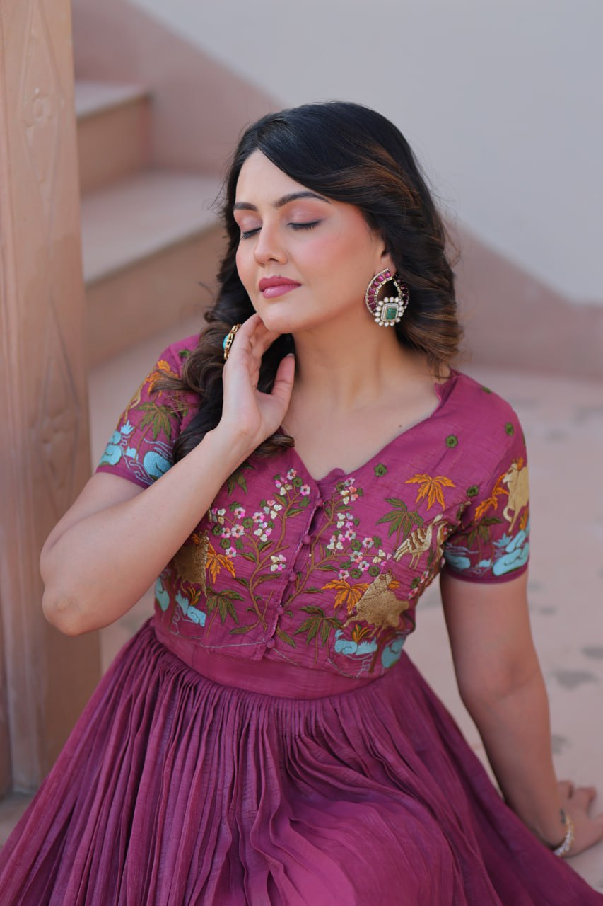 Desinger Silver Crunchy readymad Koti Gown